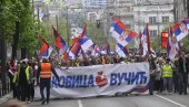 NOVI SAD, RAKOVICA, KRAGUJEVAC... Kolone naroda stižu na svenarodni sabor u centru Beograda! (FOTO/VIDEO)