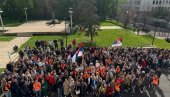SINIŠA MALI KRENUO NA SVENARODNI SKUP: Uvek uz našeg predsednika Aleksandra Vučića i politiku koju on zastupa