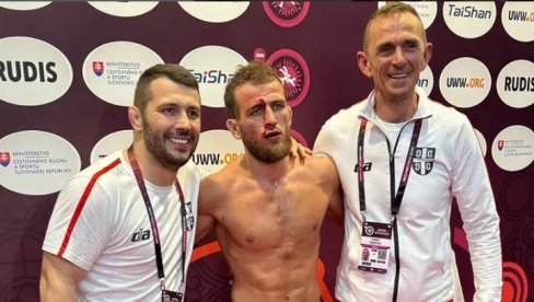 KRVARIO ZA SRBIJU NA EVROPSKOM PRVENSTVU: Georgi Tibilov se bori za zlatnu medalju! KRVARIO ZA SRBIJU NA EVROPSKOM PRVENSTVU: Georgi Tibilov se bori za zlatnu medalju!