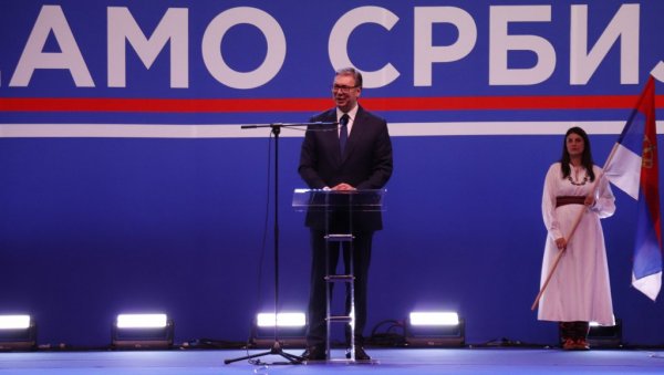 ВЕЛИКО ХВАЛА МОЈОЈ ПОРОДИЦИ Вучић: Даћу све од себе да било која породица политичких противника никад не прође кроз оно кроз шта је моја ВЕЛИКО ХВАЛА МОЈОЈ ПОРОДИЦИ Вучић: Даћу све од себе да било која породица политичких противника никад не прође кроз оно кроз шта је моја