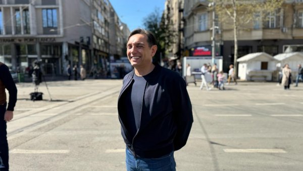 СРБИЈА ЈЕ ЈУЧЕ ПОКАЗАЛА ДА НЕЋЕ ДА ОДЕ У АНАРХИЈУ Вулин за Новости: Поносан сам на број људи који су се јуче појавили у Београду СРБИЈА ЈЕ ЈУЧЕ ПОКАЗАЛА ДА НЕЋЕ ДА ОДЕ У АНАРХИЈУ Вулин за Новости: Поносан сам на број људи који су се јуче појавили у Београду