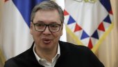 ВУЧИЋ НА БЛИЦ ТВ: Председник у емисији Јутро (ФОТО)