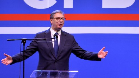 U GLAVI SAMO KORENJE OD KOSE: Najgluplji naslov godine Dojče velea - Vučić organizovao sopstveni miting