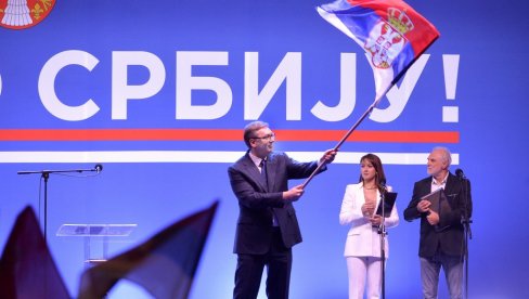 MOĆNA VUČIĆEVA PORUKA SA SVENARODNOG SABORA: Ne možete da slomite kičmu srpskom narodu! (VIDEO)