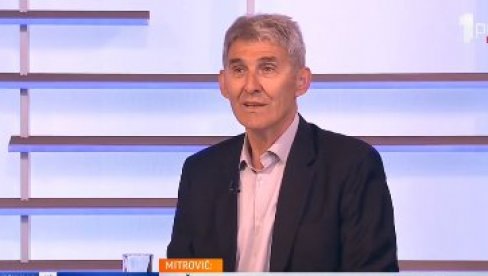 PODRŽAO SAM STUDENTSKE ZAHTEVE A ONDA SMO SE RAZIŠLI Profesor Savić: Nisam za ulicu i umešale su se političke partije PODRŽAO SAM STUDENTSKE ZAHTEVE A ONDA SMO SE RAZIŠLI Profesor Savić: Nisam za ulicu i umešale su se političke partije