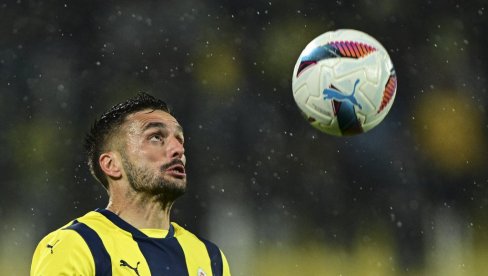 SRBIN ZATRESAO MREŽU PROTIVNIKA: Tadić sa dva gola ugasio Sivas i obradovao Žoze Murinja (VIDEO)