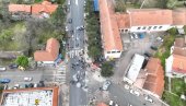BLOKADERI MALTRETIRAJU NAROD: Nekoliko desetina ljudi ograničava slobodu kretanja drugima (FOTO)