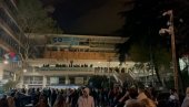 OGLASIO SE MUP: Krivične prijave za sve koji su blokirali RTS i RTV OGLASIO SE MUP: Krivične prijave za sve koji su blokirali RTS i RTV