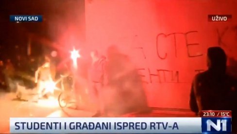 BLOKADERI UMALO DA IZAZOVU POŽAR: Izbegnuta nesreća u Novom Sadu BLOKADERI UMALO DA IZAZOVU POŽAR: Izbegnuta nesreća u Novom Sadu