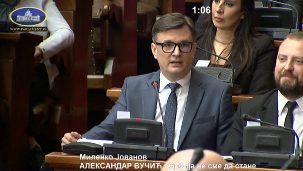ИЗВИНИТЕ ШТО НИСМО ДЕО ВАШЕ ЕЛИТЕ Јованов: Опозиција све ради само због лајкова ИЗВИНИТЕ ШТО НИСМО ДЕО ВАШЕ ЕЛИТЕ Јованов: Опозиција све ради само због лајкова