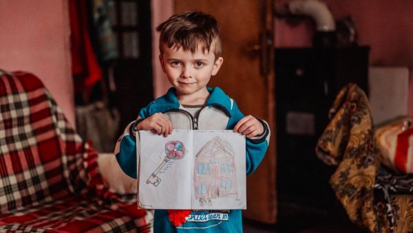 И ХРАНЕ НЕКАД ЗАФАЛИ, АЛИ МИ СМО НАВИКЛИ: Породица Гајић из Горњег Рибника у Републици Српској, њих деветоро, живи у нехуманим условима И ХРАНЕ НЕКАД ЗАФАЛИ, АЛИ МИ СМО НАВИКЛИ: Породица Гајић из Горњег Рибника у Републици Српској, њих деветоро, живи у нехуманим условима