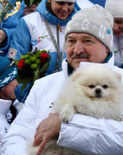 ЛУКАШЕНКО ДРЖИ ДИЈЕТУ НА АМЕРИЧКИ НАЧИН Волстрит џурнал: Изасланик председника САД за Белорусију Џон Коул му препоручио рецепт