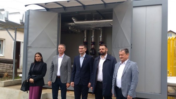 ГАС ЋЕ ГРЕЈАТИ 4.000 КВАДРАТА: Ново у Дому ученика пожаревачке Пољопривредне школе Соња Маринковић ГАС ЋЕ ГРЕЈАТИ 4.000 КВАДРАТА: Ново у Дому ученика пожаревачке Пољопривредне школе Соња Маринковић