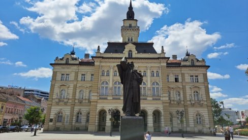 ОСКРНАВИО МЕСТО ГДЕ СЕ ОДАЈЕ ПОШТА СТРАДАЛИМА НА ЖЕЛЕЗНИЧКОЈ СТАНИЦИ: Новосадска полиција ради на идентификцији починиоца гнусног чина