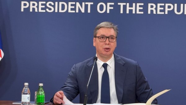 ПРЕДСЕДНИК ВУЧИЋ ПРИМЉЕН НА ВМА ПРЕДСЕДНИК ВУЧИЋ ПРИМЉЕН НА ВМА