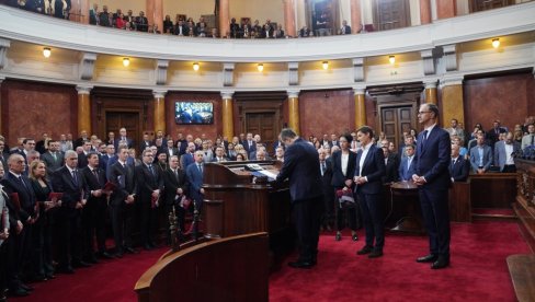 SKUPŠTINA: Srbija dobila novu Vladu