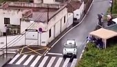 AUTOMOBILOM SLUČAJNO SRUŠIO KUĆU! Ovako nešto se ne pamti (VIDEO) AUTOMOBILOM SLUČAJNO SRUŠIO KUĆU! Ovako nešto se ne pamti (VIDEO)