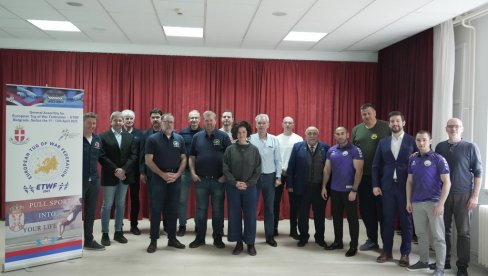 NEŠTO MALO DRUGAČIJE: U Beogradu održana godišnja Skupština Evropskog saveza za nadvlačenje konopca NEŠTO MALO DRUGAČIJE: U Beogradu održana godišnja Skupština Evropskog saveza za nadvlačenje konopca
