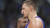 BRUKA I SRAMOTA: Amer laktom u lice udario Nikolu Jokića, a Srbin zaradio tehničku! (VIDEO)