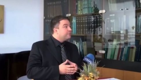 BRUKA I SRAMOTA: Ovo su ljudi koji su za blokadu RTS - otac Vuka Nektarijevića ovako traži devojku (FOTO) BRUKA I SRAMOTA: Ovo su ljudi koji su za blokadu RTS - otac Vuka Nektarijevića ovako traži devojku (FOTO)