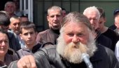 ХАЈКА НА ЉУДЕ, НЕ НА МЕДВЕДЕ: У Никшићу одржан велики протест подршке четворици ухапшених ловаца ХАЈКА НА ЉУДЕ, НЕ НА МЕДВЕДЕ: У Никшићу одржан велики протест подршке четворици ухапшених ловаца