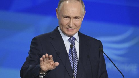 KREMLJ: Putin se sastao sa Haftarom