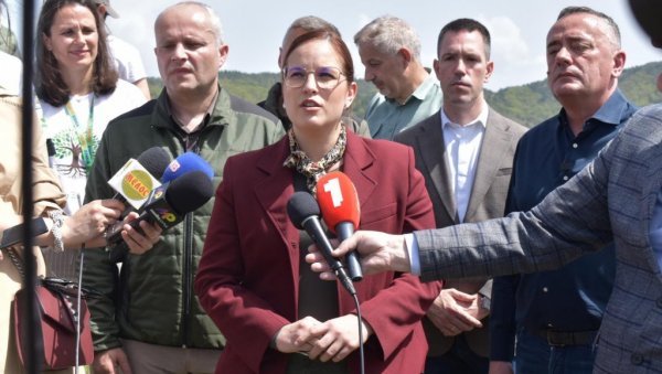МИНИСТАРКА ПАВКОВ ОБЕЛЕЖИЛА ДАН ПЛАНЕТЕ ЗЕМЉЕ: Акција садње на територији ПИО „Столови“ МИНИСТАРКА ПАВКОВ ОБЕЛЕЖИЛА ДАН ПЛАНЕТЕ ЗЕМЉЕ: Акција садње на територији ПИО „Столови“