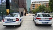 KOD UHAPŠENIH NAĐEN HEROIN: U pokušaju da pobegnu oštetili policijsko vozilo