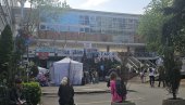 TEROR UŠAO U 11. DAN: Divljaštvo blokadera nad ljudima u RTS-u se nastavlja