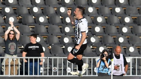 ПАРТИЗАН ПОБЕДНИЧКИ ЗАТВОРИО СЕЗОНУ! Црно-бели савладали Војводину у последњем колу Суперлиге Србије ПАРТИЗАН ПОБЕДНИЧКИ ЗАТВОРИО СЕЗОНУ! Црно-бели савладали Војводину у последњем колу Суперлиге Србије