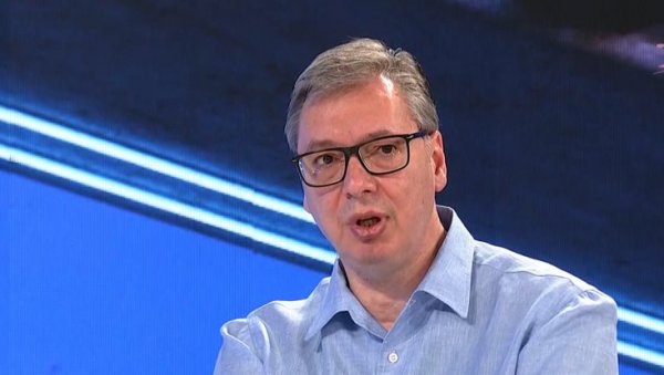 ГОТОВО ЈЕ СА ОБОЈЕНОМ РЕВОЛУЦИЈОМ Вучић: Наше је да што пре покушамо да се вратимо на пут економског напретка ГОТОВО ЈЕ СА ОБОЈЕНОМ РЕВОЛУЦИЈОМ Вучић: Наше је да што пре покушамо да се вратимо на пут економског напретка