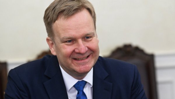 БРУКА У ПРИШТИНИ: Куртијев преговарач понизио специјалног представника ЕУ БРУКА У ПРИШТИНИ: Куртијев преговарач понизио специјалног представника ЕУ