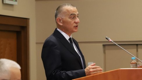 Vujić zahteva hitno stavljanje van snage nezakonitih rešenja predsednika VST