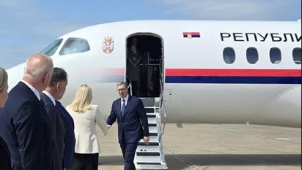 ВУЧИЋ СТИГАО У БАЊА ЛУКУ: Присуствоваће обележавању Дана сећања на жртве злочина геноцида НДХ ВУЧИЋ СТИГАО У БАЊА ЛУКУ: Присуствоваће обележавању Дана сећања на жртве злочина геноцида НДХ