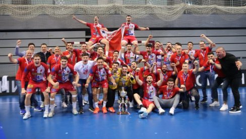 ODBRANOM DO TROFEJA: Rukometaši Vojvodine presrećni što su uspeli da se revanširaju Partizanu i osvoje Kup prof. dr Branislav Pokrajac ODBRANOM DO TROFEJA: Rukometaši Vojvodine presrećni što su uspeli da se revanširaju Partizanu i osvoje Kup prof. dr Branislav Pokrajac