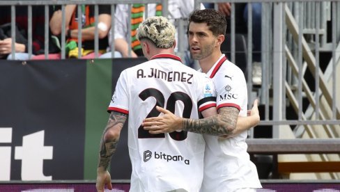 MILAN GA SE ODREKAO! Himenez na pozajmici u Bornmutu do kraja sezone