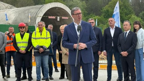 VEZA VOJVODINE SA ZAPADNOM SRBIJOM: Vučić danas obilazi radove na mostu preko Dunava u okviru Fruškogorskog koridora