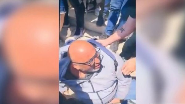 ИМАМ ЈЕДНУ ОЗБИЉНУ ПОВРЕДУ, НАПАЛО МЕ 50 ДО 100 ЉУДИ Огласио се Патрик Дрид након терора: Србија мора да победи! ИМАМ ЈЕДНУ ОЗБИЉНУ ПОВРЕДУ, НАПАЛО МЕ 50 ДО 100 ЉУДИ Огласио се Патрик Дрид након терора: Србија мора да победи!