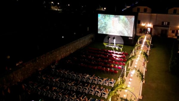 БЈУШЕМИ И БРИЛ ДЕЛЕ ИСКУСТВА: Друго издање филмског фестивала Slano Film Days БЈУШЕМИ И БРИЛ ДЕЛЕ ИСКУСТВА: Друго издање филмског фестивала Slano Film Days