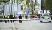 ПУЦЊАВА У ШВЕДСКОЈ, ВИШЕ ОСОБА УБИЈЕНО: Подигнут хеликоптер, убица бежи на електричном тротинету (ФОТО)