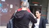 POSVAĐALA SE SA KOMŠIJOM OKO PARKINGA, A KRIV JOJ VUČIĆ: Marinika Tepić nije napadnuta zbog politike - video kao dokaz (VIDEO)