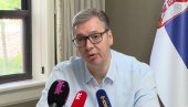 МОЋНА ПОРУКА ВУЧИЋА: Народ је моја снага, ни милијарде им нису помогле да ме сруше МОЋНА ПОРУКА ВУЧИЋА: Народ је моја снага, ни милијарде им нису помогле да ме сруше