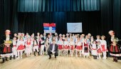 PRVO MORAVAC, PA ĆIRILICA: Mladost, najstarije srpsko aktivno kulturno-umetničko društvo u Parizu, više od četiri decenije neguje tradicij