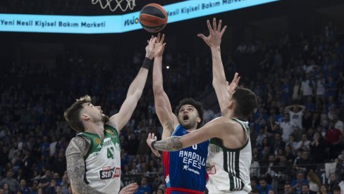 KAKVA UTAKMICA U ISTANBULU: Efes srušio Panatinaikos, majstorica odlučuje ko ide na Fajnal for KAKVA UTAKMICA U ISTANBULU: Efes srušio Panatinaikos, majstorica odlučuje ko ide na Fajnal for