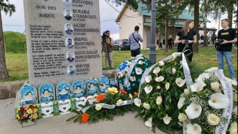OBELEŽENA DRUGA GODIŠNJICA MASAKRA U MALOM ORAŠJU I DUBONI: Tuga ne ume da stane i nestane u vremenu