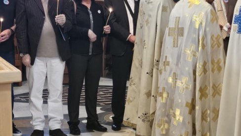 TRI DECENIJE GORKOG SEĆANJA I JOŠ TUŽNIJIH USPOMENA: U hramu u Veterniku obeležena godišnjica hrvatske vojno-policijske operacije Bljesak TRI DECENIJE GORKOG SEĆANJA I JOŠ TUŽNIJIH USPOMENA: U hramu u Veterniku obeležena godišnjica hrvatske vojno-policijske operacije Bljesak