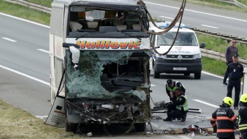 UHAPŠENI VOZAČI AUTOBUSA I AUTOMOBILA: Stravična nesreća u Hrvatskoj UHAPŠENI VOZAČI AUTOBUSA I AUTOMOBILA: Stravična nesreća u Hrvatskoj
