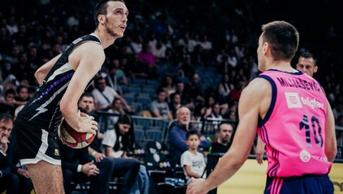 MILOŠ RAJIČIĆ: Favoriti ne greše na startu MILOŠ RAJIČIĆ: Favoriti ne greše na startu