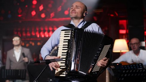ALEKSANDAR ACA SOFRONIJEVIĆ U VELIKOM INTERVJUU ZA NOVOSTI: Sebe sam gradio kroz uspone i padove (FOTO)