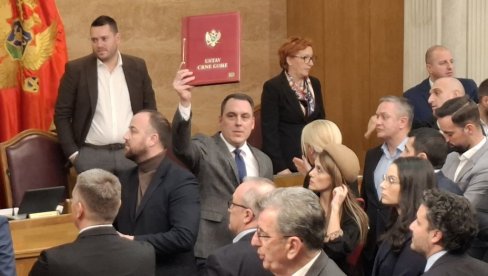 ЗАТЕГЛИ УЧКУР НА ЏЕПУ: Већина државних функционера не да рачуне на увид АСК